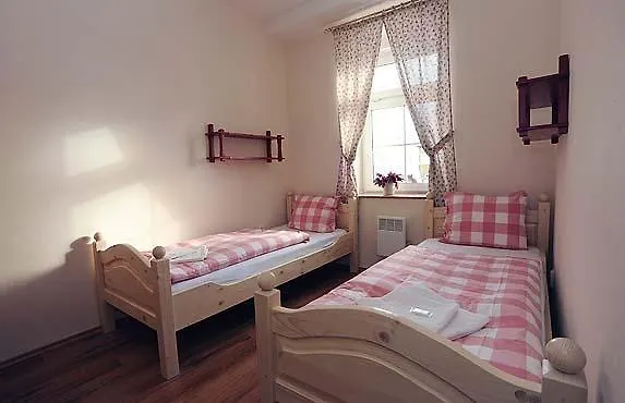Garni St Anna Hotell 3*