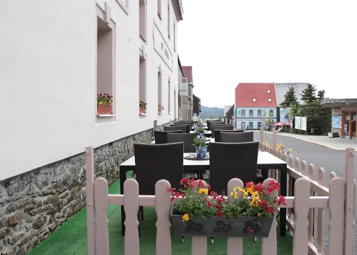 Garni St Anna Hotell 3*